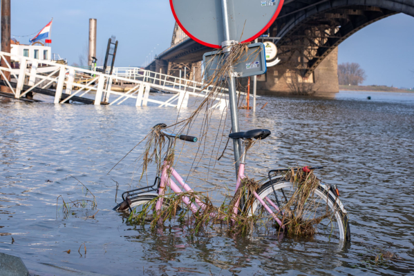 hoogwaterWaalkade Nijmegen